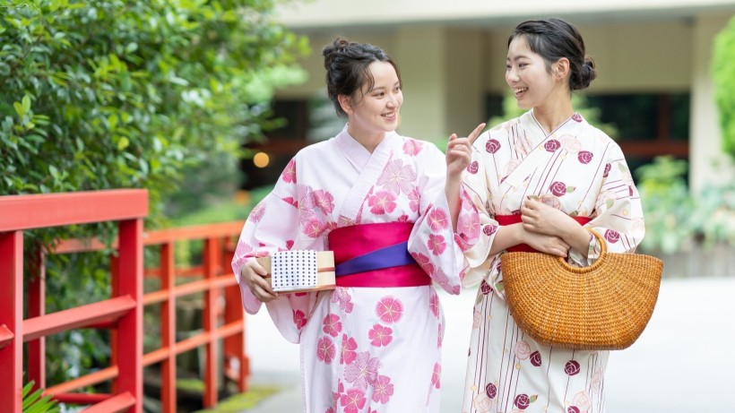 浴衣で温泉街を散策×「ゆ巡りチケット」付♪