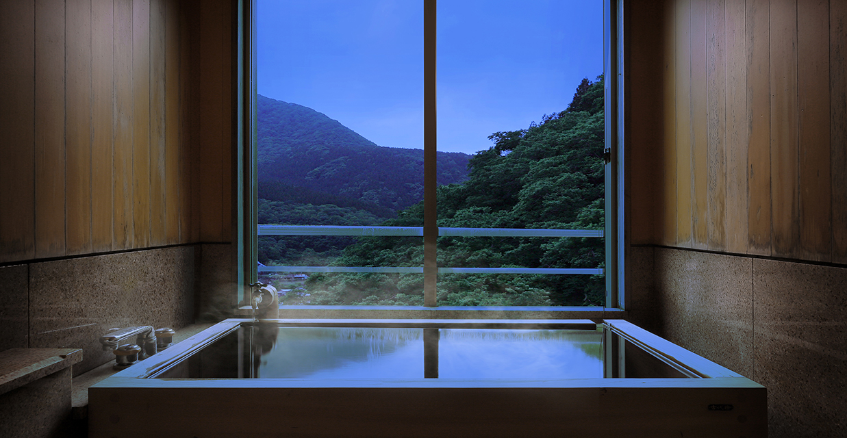 【最上階展望・源泉かけ流し客室檜風呂付】和室+ツイン